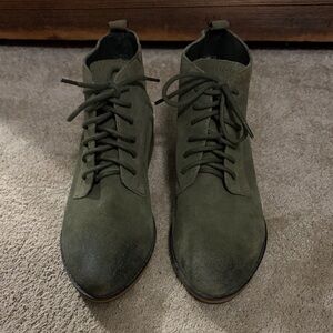 Seychelles Olive Green Suede Lace-Up Ankle Boots